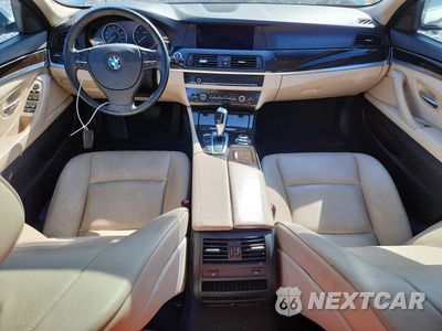 Zdjęcie 8 z 12 samochodu: 2013 BMW 528 XI VIN:WBAXH5C56DD114625 - miniatura