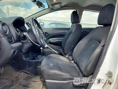 Zdjęcie 7 z 12 samochodu: 2019 NISSAN VERSA NOTE S VIN:3N1CE2CP3KL356700 - miniatura