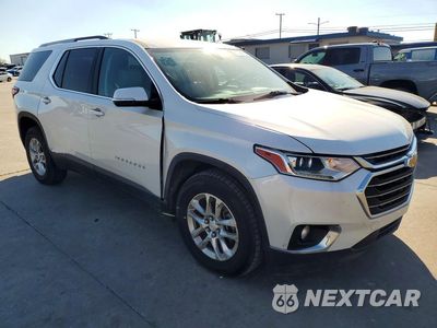 Czwarte zdjęcie samochodu z boku: 2018 CHEVROLET TRAVERSE LT VIN:1GNERGKW8JJ104986 - miniatura