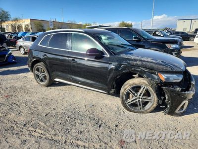 Czwarte zdjęcie samochodu z boku: 2021 AUDI Q5 E PREMIUM PLUS VIN:WA1E2AFYXM2045499 - miniatura