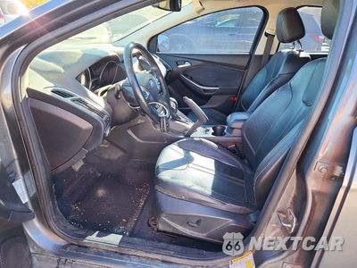 Zdjęcie 7 z 12 samochodu: 2012 FORD FOCUS TITANIUM VIN:1FAHP3N27CL314943 - miniatura