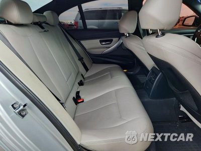 Zdjęcie 10 z 12 samochodu: 2013 BMW 335 I VIN:WBA3A9C59DF474924 - miniatura