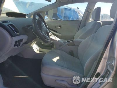 Zdjęcie 7 z 12 samochodu: 2014 TOYOTA PRIUS TWO VIN:JTDKN3DU7E1776295 - miniatura