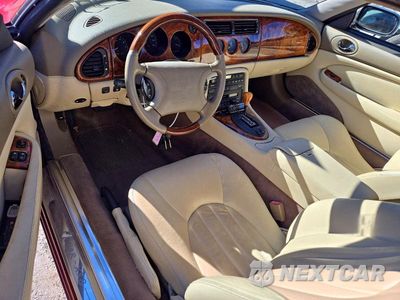 Zdjęcie 8 z 12 samochodu: 1997 JAGUAR XK8 VIN:SAJGX2747VC003841 - miniatura