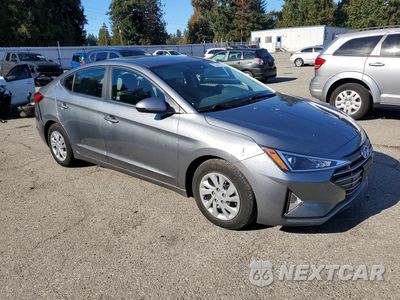 Czwarte zdjęcie samochodu z boku: 2019 HYUNDAI ELANTRA SE VIN:KMHD74LF4KU806693 - miniatura