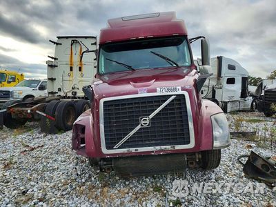 Piąte zdjęcie samochodu w środku: 2016 VOLVO VN VNL VIN:4V4NC9EH2GN932623 - miniatura