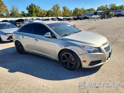 Czwarte zdjęcie samochodu z boku: 2013 CHEVROLET CRUZE LT VIN:1G1PE5SBXD7165233 - miniatura