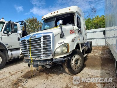 2014 FREIGHTLINER CASCADIA SEMI TRUCK 3AKJGLD59ESFT6233 - główne zdjęcie licytacji z USA - miniatura