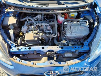 Zdjęcie 11 z 12 samochodu: 2015 TOYOTA PRIUS C TWO VIN:JTDKDTB30F1101564 - miniatura