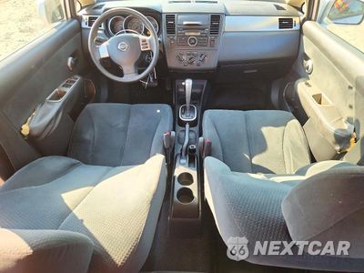 Zdjęcie 8 z 12 samochodu: 2010 NISSAN VERSA 1.8 S VIN:3N1BC1CP9AL425576 - miniatura