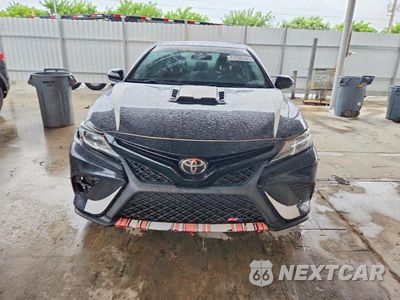 Piąte zdjęcie samochodu w środku: 2020 TOYOTA CAMRY SE VIN:4T1G11AK2LU946546 - miniatura