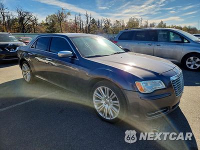 Czwarte zdjęcie samochodu z boku: 2014 CHRYSLER 300C VARVATOS VIN:2C3CCADT0EH296966 - miniatura