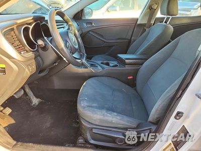 Zdjęcie 7 z 12 samochodu: 2015 KIA OPTIMA LX VIN:KNAGM4A78F5557060 - miniatura
