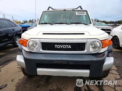 Piąte zdjęcie samochodu w środku: 2010 TOYOTA FJ CRUISER BASE VIN:JTEBU4BF7AK070215 - miniatura