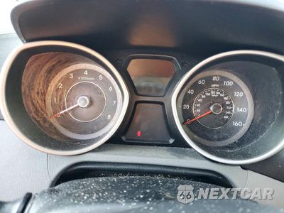 Zdjęcie 9 z 12 samochodu: 2012 HYUNDAI ELANTRA GLS VIN:KMHDH4AE0CU384978 - miniatura