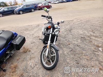 Drugie zdjęcie samochodu z przodu: 1987 HONDA VF700 C VIN:JH2RC2110HM300487 - miniatura