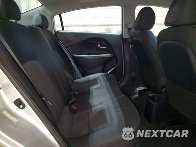 Zdjęcie 9 z 12 samochodu: 2016 KIA RIO LX VIN:KNADM4A3XG6548646 - miniatura