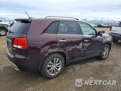 Trzecie zdjęcie samochodu z tyłu: 2013 KIA SORENTO SX VIN:5XYKWDA29DG390529 - miniatura