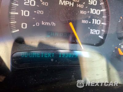 Zdjęcie 9 z 12 samochodu: 2005 CHEVROLET SILVERADO C1500 VIN:2GCEC19T951189274 - miniatura
