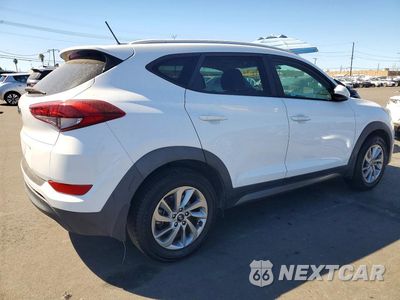 Trzecie zdjęcie samochodu z tyłu: 2016 HYUNDAI TUCSON SE VIN:KM8J33A48GU180213 - miniatura