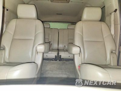 Zdjęcie 10 z 14 samochodu: 2013 CHEVROLET SUBURBAN K1500 LTZ VIN:1GNSKKE76DR294582 - miniatura