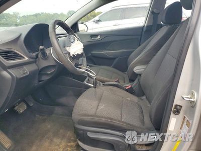 Zdjęcie 7 z 12 samochodu: 2019 HYUNDAI ACCENT SEL VIN:3KPC24A36KE043825 - miniatura
