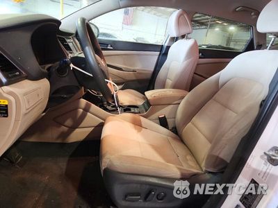 Zdjęcie 7 z 13 samochodu: 2017 HYUNDAI TUCSON SE VIN:KM8J33A42HU466835 - miniatura