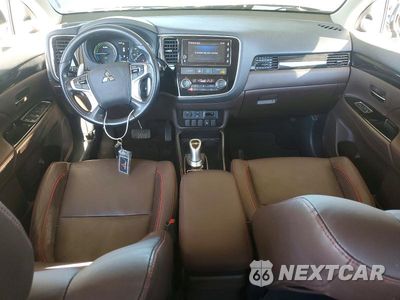 Zdjęcie 8 z 12 samochodu: 2018 MITSUBISHI OUTLANDER SE VIN:JA4J24A52JZ044962 - miniatura