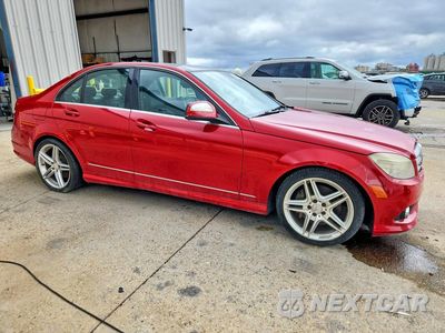 Czwarte zdjęcie samochodu z boku: 2009 MERCEDES-BENZ C 350 VIN:WDDGF56X89R057107 - miniatura