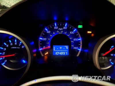 Zdjęcie 9 z 12 samochodu: 2011 HONDA FIT SPORT VIN:JHMGE8H67BC013125 - miniatura