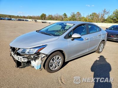 2019 CHEVROLET CRUZE LS 1G1BC5SM9K7111856 - główne zdjęcie licytacji z USA - miniatura