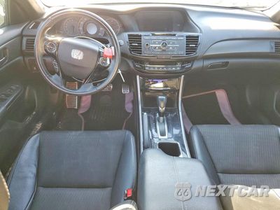 Zdjęcie 8 z 12 samochodu: 2017 HONDA ACCORD SPORT VIN:1HGCR2F53HA289965 - miniatura