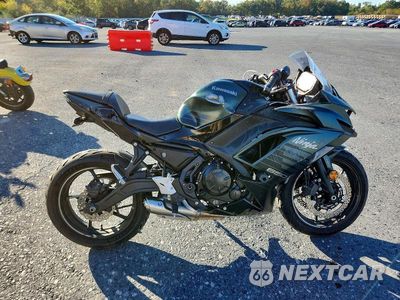 2025 KAWASAKI EX650 P ML5EXEP16SDAE7891 - główne zdjęcie licytacji z USA - miniatura