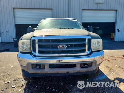 Piąte zdjęcie samochodu w środku: 2000 FORD EXCURSION LIMITED VIN:1FMNU42S4YED18035 - miniatura