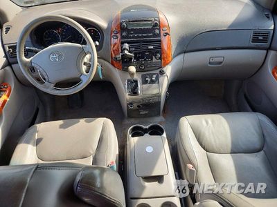 Zdjęcie 8 z 14 samochodu: 2006 TOYOTA SIENNA XLE 7 PASSENGER VIN:5TDBA22C66S061786 - miniatura