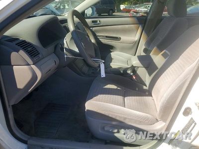 Zdjęcie 7 z 12 samochodu: 2005 TOYOTA CAMRY LE VIN:4T1BE32K15U618529 - miniatura