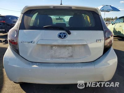 Zdjęcie 6 z 12 samochodu: 2012 TOYOTA PRIUS C TWO VIN:JTDKDTB37C1015681 - miniatura