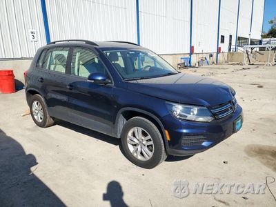 Czwarte zdjęcie samochodu z boku: 2016 VOLKSWAGEN TIGUAN S VIN:WVGAV7AX8GW602318 - miniatura