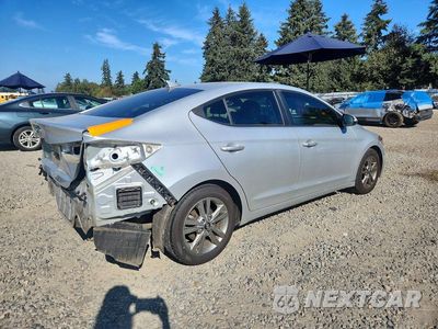 Trzecie zdjęcie samochodu z tyłu: 2018 HYUNDAI ELANTRA VALUE EDITION VIN:5NPD84LF7JH380119 - miniatura