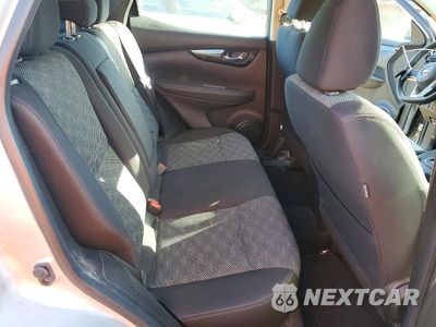 Zdjęcie 11 z 13 samochodu: 2017 NISSAN ROGUE SPORT SV VIN:JN1BJ1CR3HW133093 - miniatura