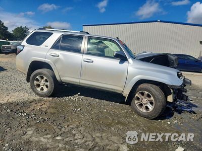 Czwarte zdjęcie samochodu z boku: 2021 TOYOTA 4RUNNER SR5 VIN:JTEMU5JR9M5908256 - miniatura