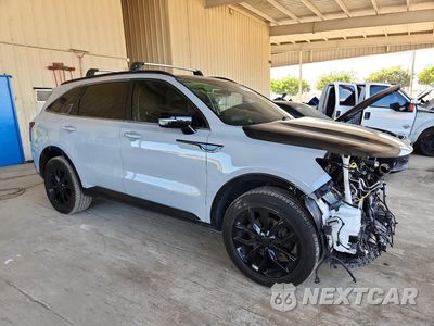 Czwarte zdjęcie samochodu z boku: 2022 KIA SORENTO SX VIN:5XYRKDLF9NG132670 - miniatura