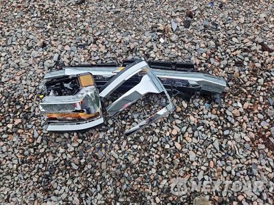 Zdjęcie 12 z 13 samochodu: 2018 CHEVROLET SILVERADO C1500 LT VIN:3GCUCRER8JG383994 - miniatura