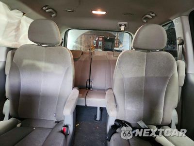 Zdjęcie 10 z 13 samochodu: 2012 KIA SEDONA LX VIN:KNDMG4C76C6433806 - miniatura