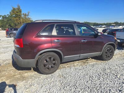 Trzecie zdjęcie samochodu z tyłu: 2012 KIA SORENTO LX VIN:5XYKT4A23CG286948 - miniatura