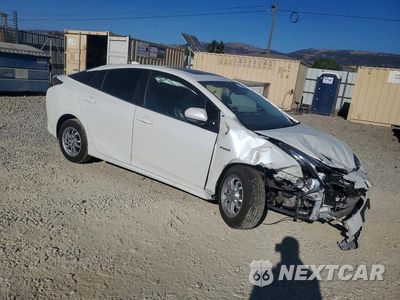 Czwarte zdjęcie samochodu z boku: 2016 TOYOTA PRIUS FOUR VIN:JTDKARFU7G3017892 - miniatura