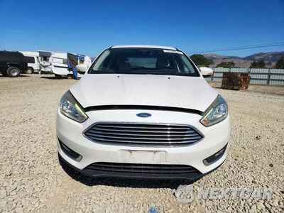 Piąte zdjęcie samochodu w środku: 2017 FORD FOCUS TITANIUM VIN:1FADP3N25HL230822 - miniatura