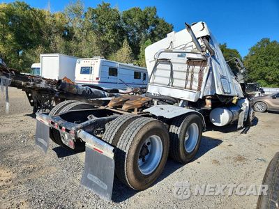 Trzecie zdjęcie samochodu z tyłu: 2005 FREIGHTLINER CST120 SEMI TRUCK VIN:1FUJBBCK95LU18076 - miniatura