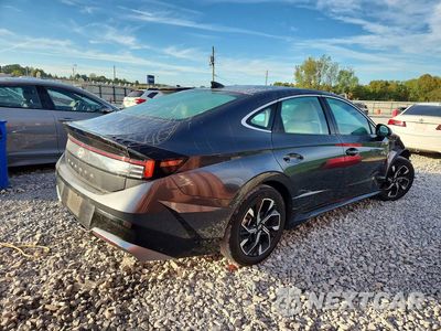 Trzecie zdjęcie samochodu z tyłu: 2024 HYUNDAI SONATA SEL VIN:KMHL64JA2RA398499 - miniatura