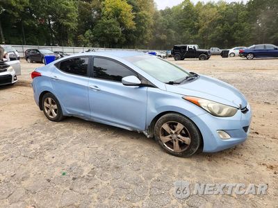 Czwarte zdjęcie samochodu z boku: 2012 HYUNDAI ELANTRA GLS VIN:KMHDH4AE3CU356916 - miniatura